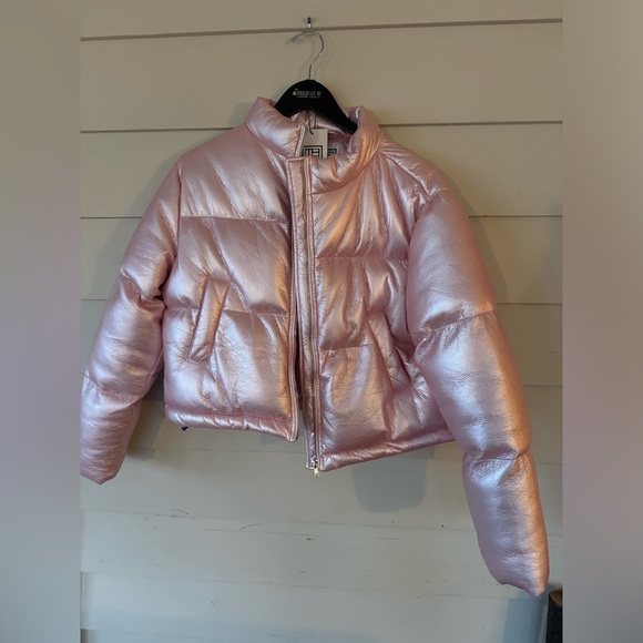 Light pink puffer metallic light pink coat NWT size M - Picture 4 of 5